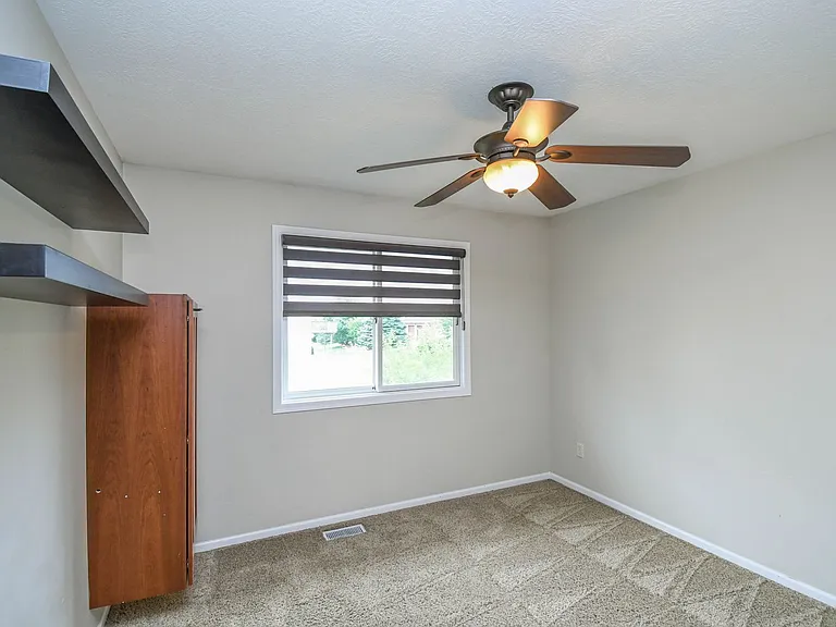 3436 W 84th Pl — Photo 29