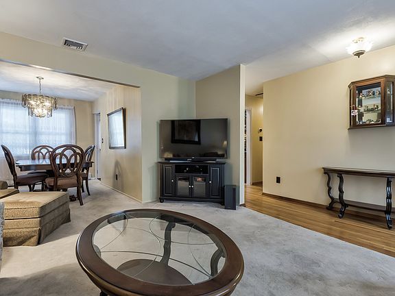 4th image of 351 Balchen St
