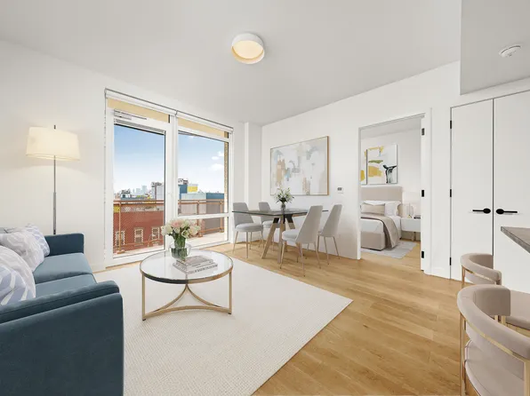 828 Metropolitan Avenue image 3 of 14