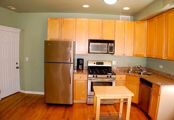 2nd image of 5930 N Paulina St APT 2S