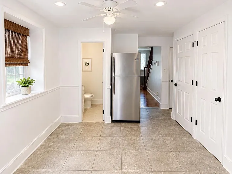 22 Balligomingo Rd — Photo 4