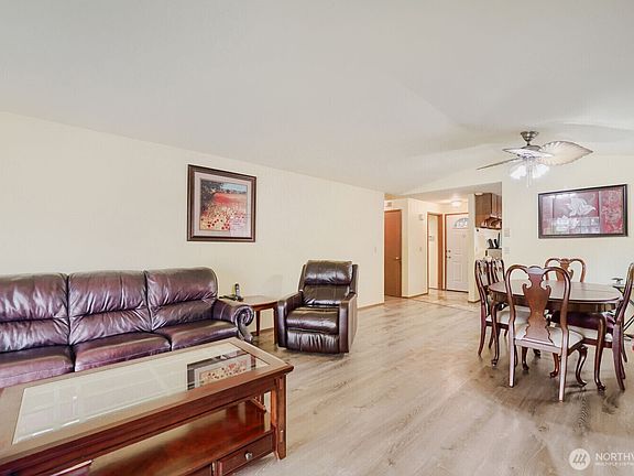 4th image of 1216 S 80th Street
