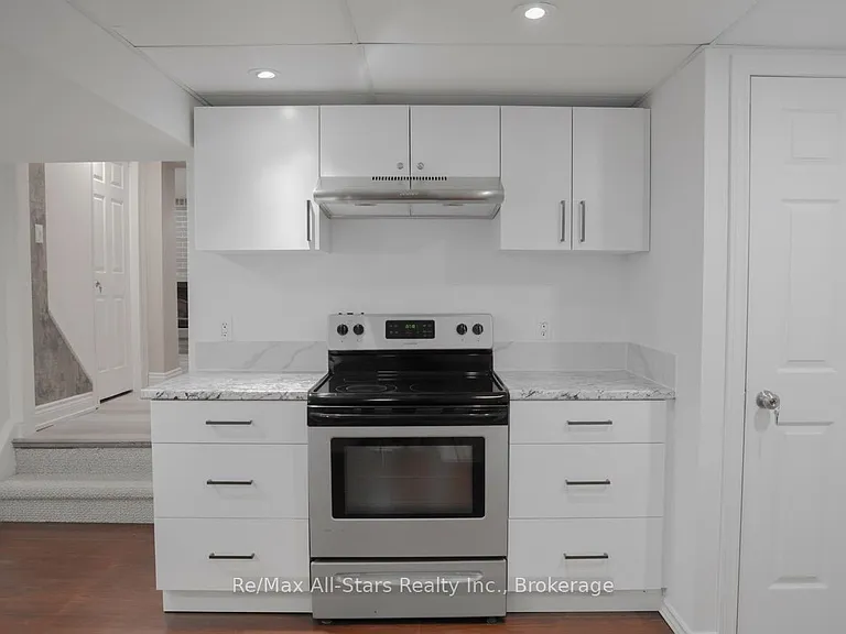 1 Crescent Ct #LOWER — Photo 5
