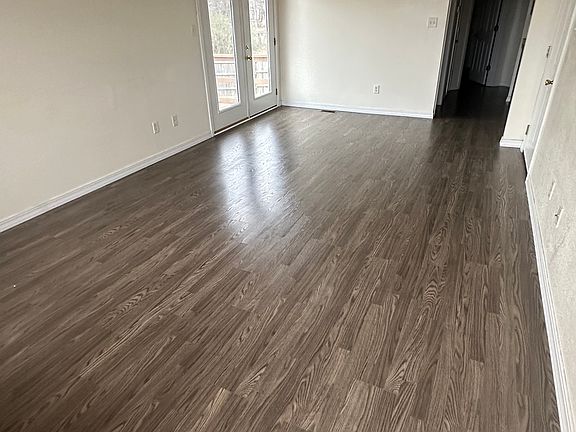 2nd image of 701 & 705 S Howell Ave #701-4