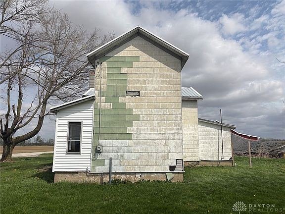 4th image of 9006 Oakes Rd
