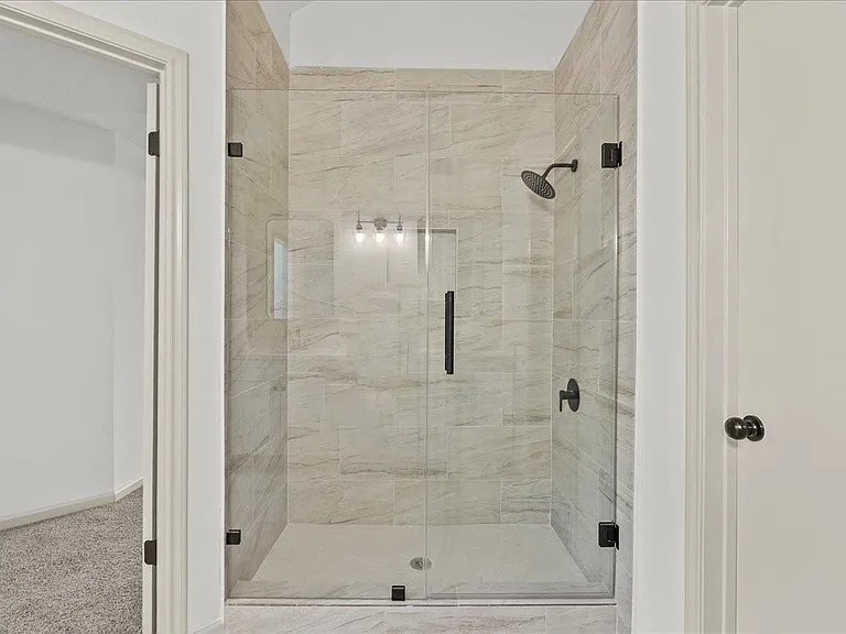 10912 Dogwood Dr — Photo 15