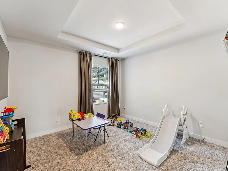 501 Polo Way — Photo 28