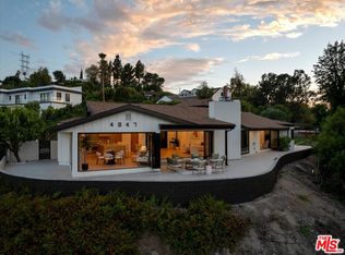4847 Brewster Dr, Tarzana, CA 91356