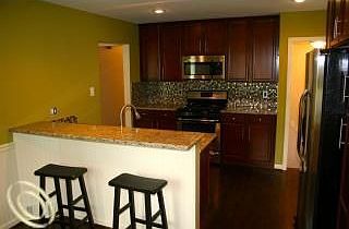 4th image of 4408 Thorncroft Ave