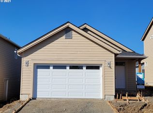 489 NE Greenway Dr #L213, Estacada, OR 97023