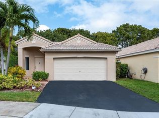 4072 Pine Ridge Ln, Fort Lauderdale, FL 33331