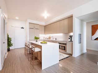Zo, Oakland, CA 94612