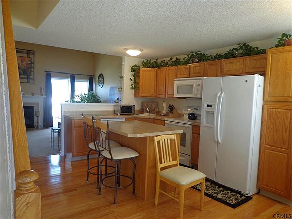 3rd image of 5B Sunny Pointe Dr