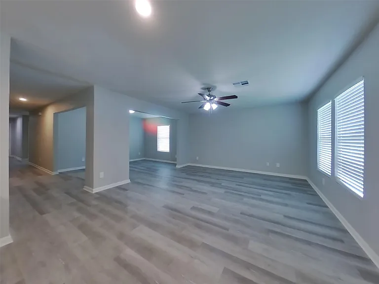 15673 Briar Forest Dr — Photo 2