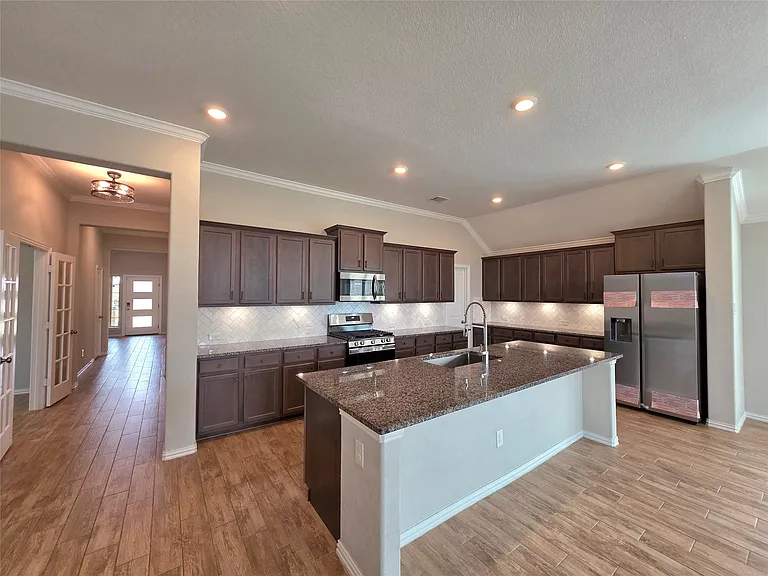 1902 Village Orchard Ln — Photo 6