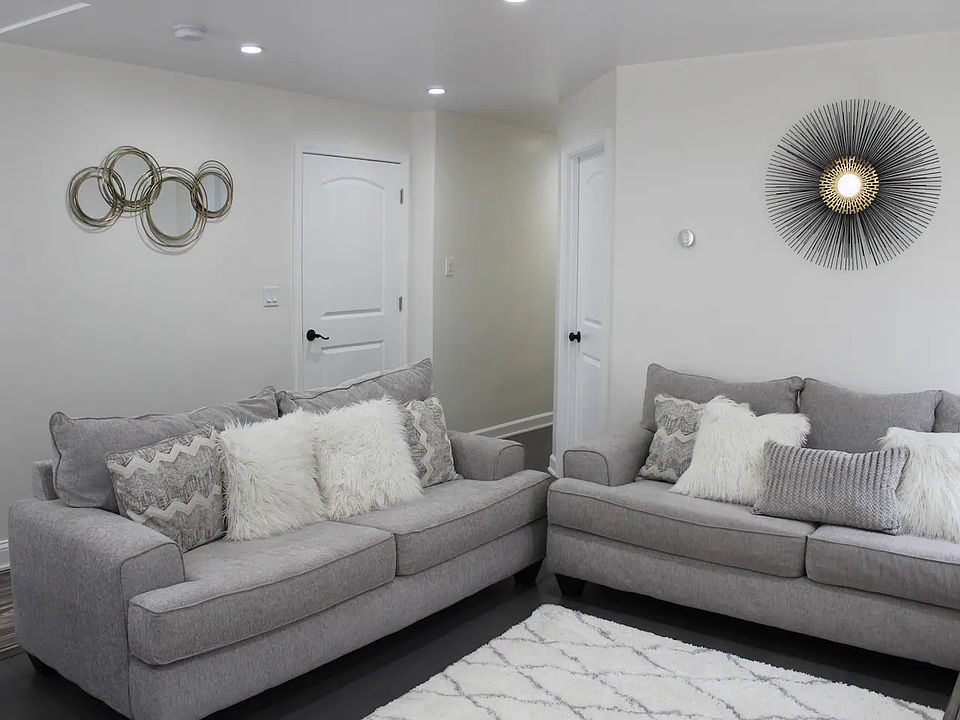 1st image of 3000 W Belmont Ave #2A
