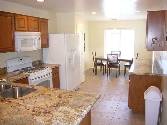 4th image of 2879 W Kristina Ave