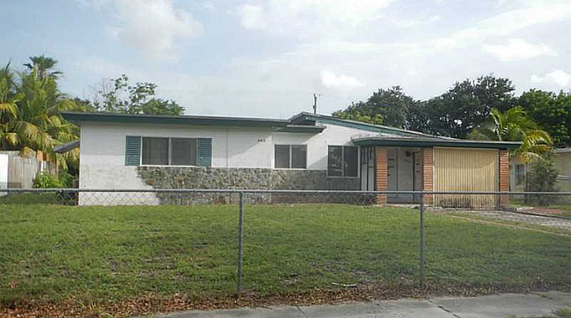 1st image of 440 NW 132nd St