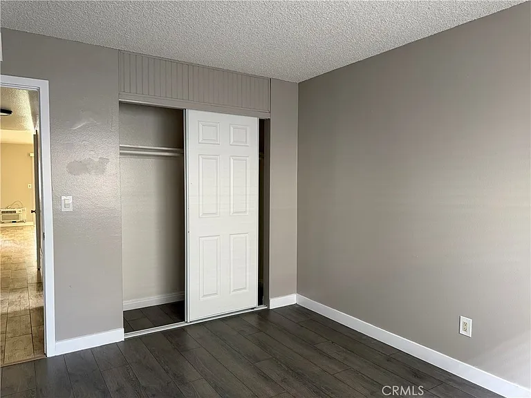 619 S Cypress St #B — Photo 14