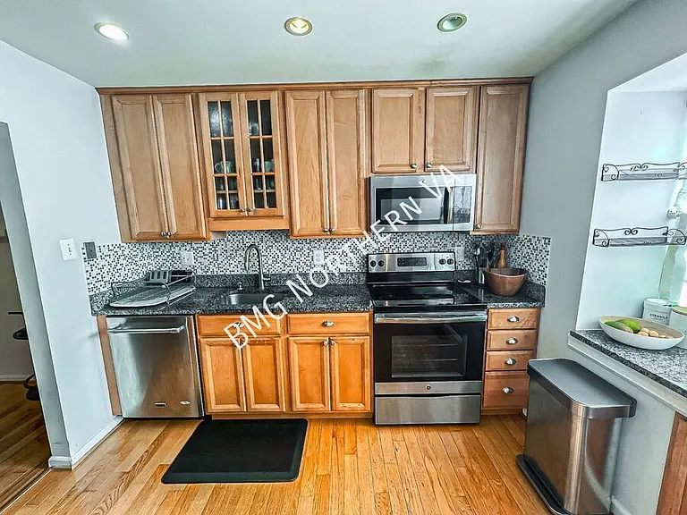 7711 Trevino Ln — Photo 8