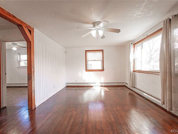 4th image of 12 N Rose Ave