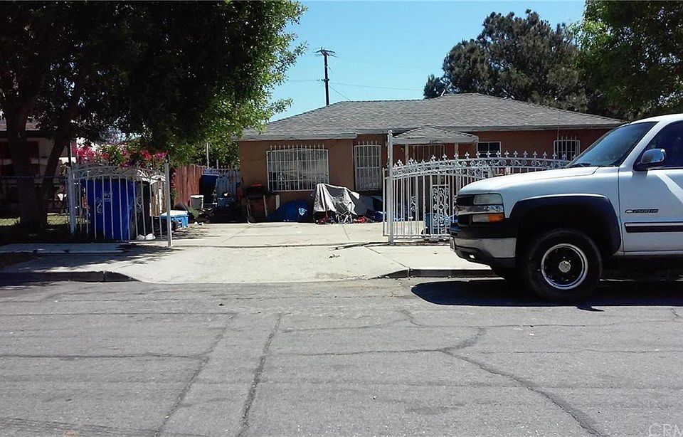 1st image of 3001 Gardena St