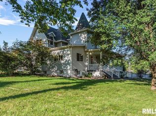 323 W Main St, Pleasant Plains, IL 62677