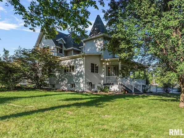 323 W Main St, Pleasant Plains, IL 62677