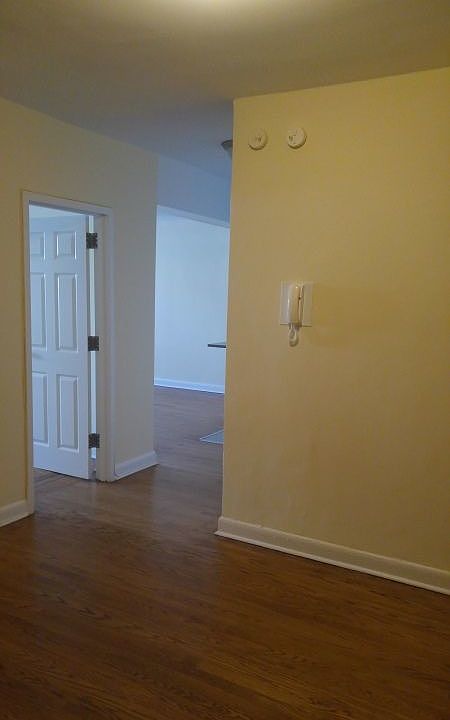 1st image of 9750 Queens Blvd #709