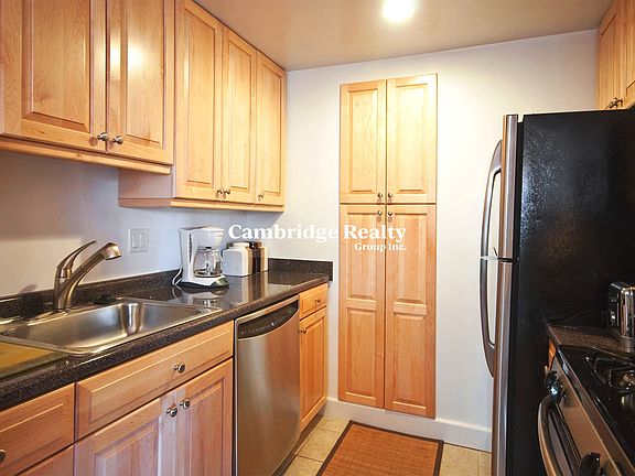 2nd image of 172 Gerry Rd #T