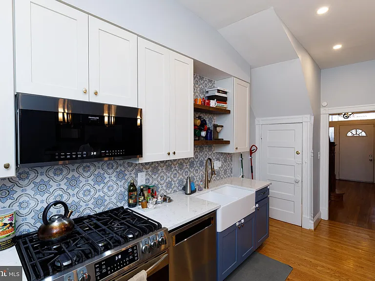 1113 Clifton St NW — Photo 9