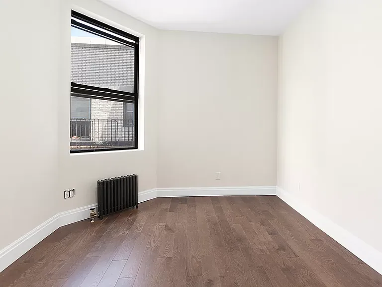 526 W 111th St #2CC — Photo 6