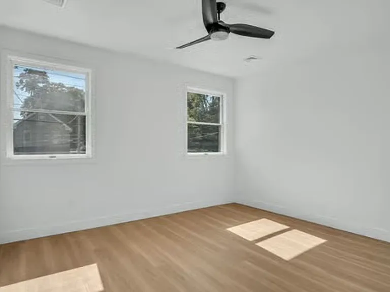 1309 N Bridge St — Photo 14