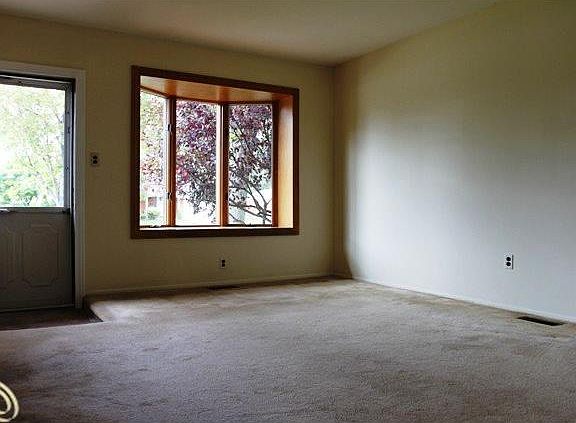 2nd image of 33538 Breckenridge Dr