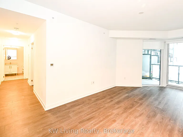 85 Oneida Cres #613 — Photo 8