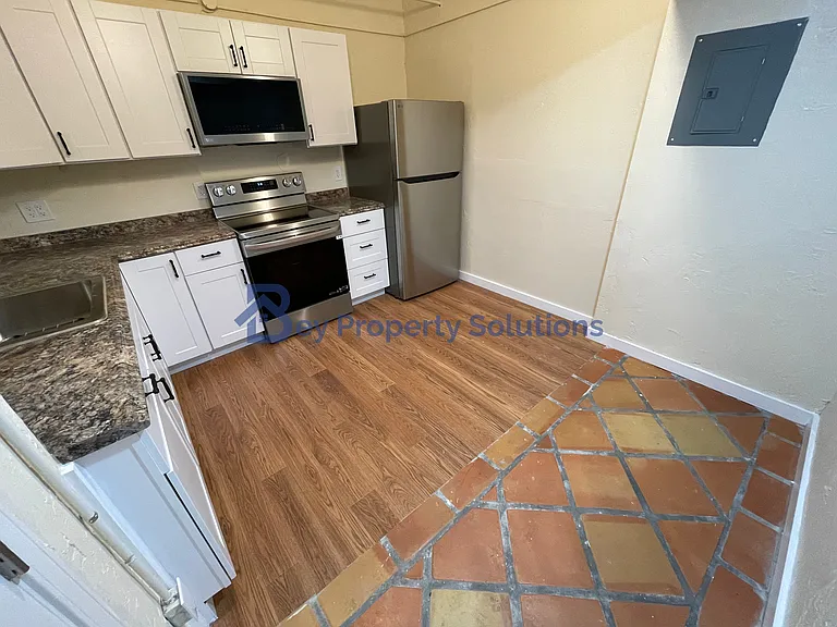 134 Nelson St #D — Photo 17