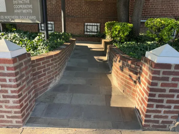 141-25 Northern Boulevard image 6 of 17