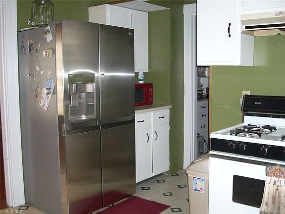 4th image of 608 Eastlawn St
