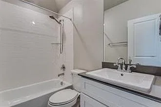 921 Waterview Dr — Photo 21