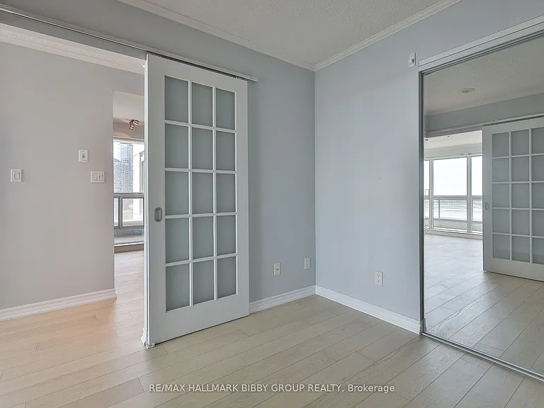 410 Queens Quay W #1103 — Photo 22
