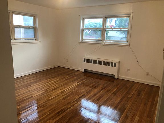 2nd image of 2911 Morgan Ave