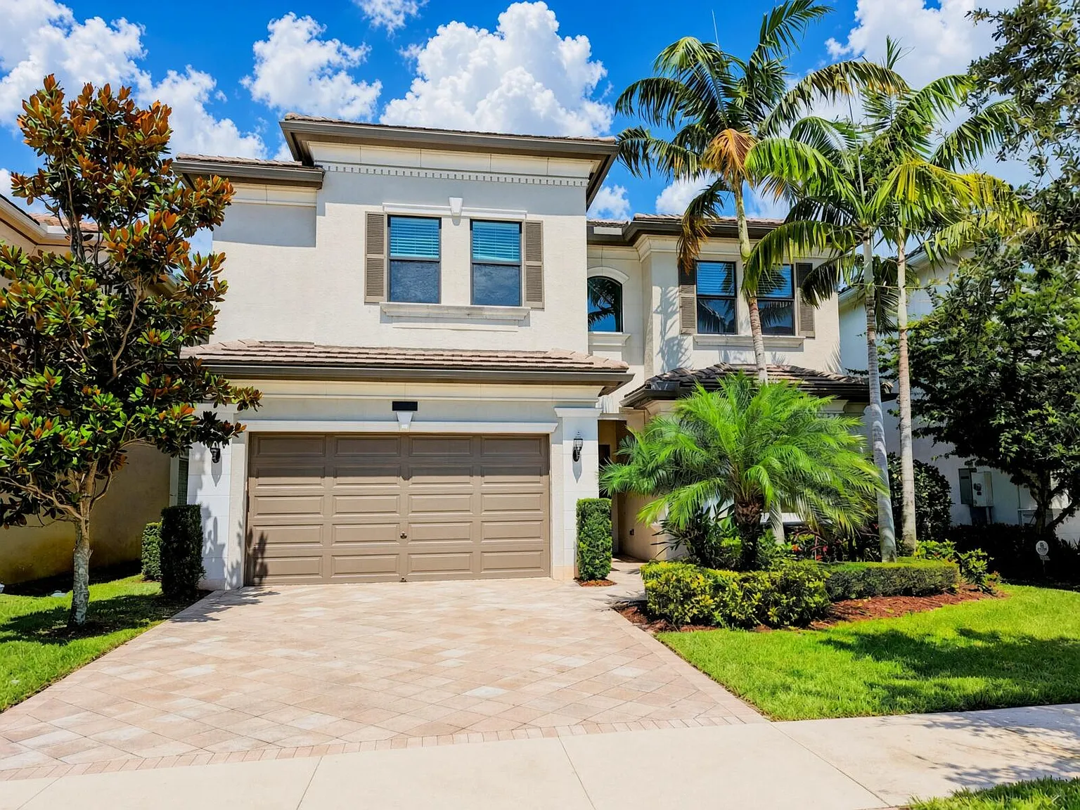 4 bed, 5.0 bath, 3537 sqft, $14,000 — Photo 1