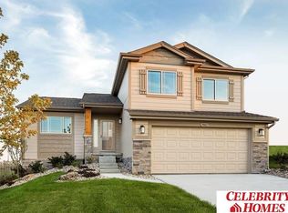 8214 S 186th St, Gretna, NE 68028
