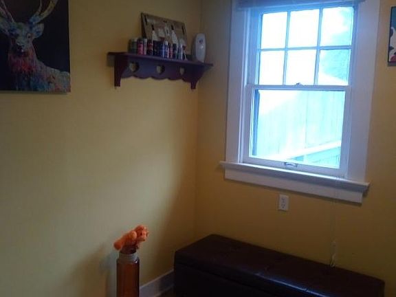 5th image of 1022 Pritz Ave