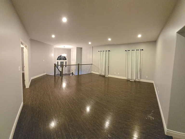 37 Stonecrest Blvd — Photo 2