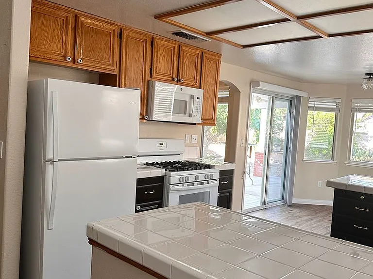 5904 Alimar Dr — Photo 14