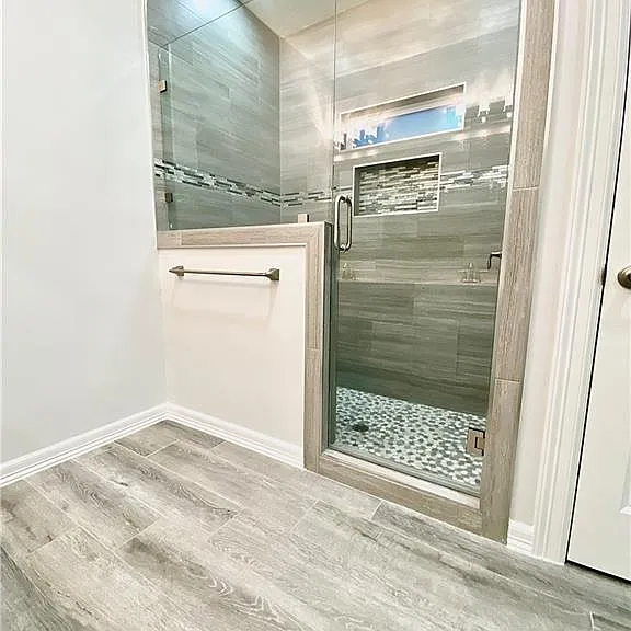 702 W 18th St — Photo 9