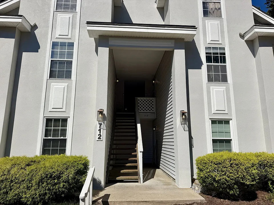 712 Inlet Quay #1