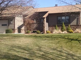2856 Wooddale Ct, Jackson, MI 49203