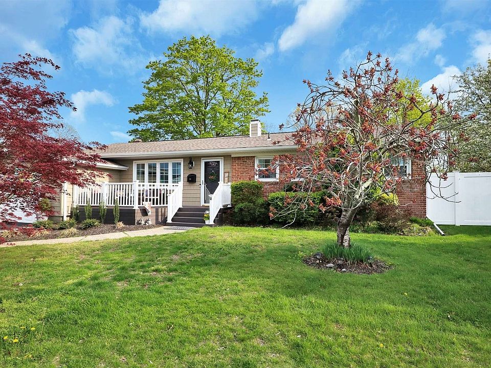 1st image of 58 Regina Dr